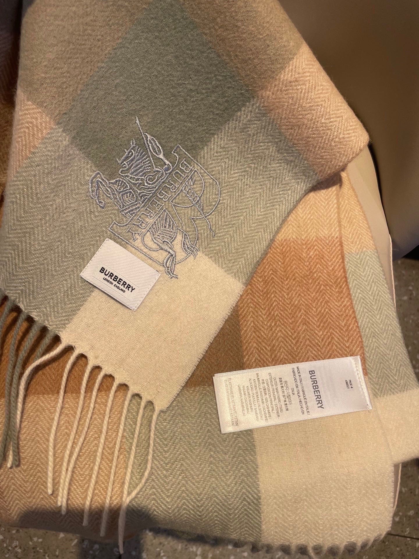 Burberry scarf