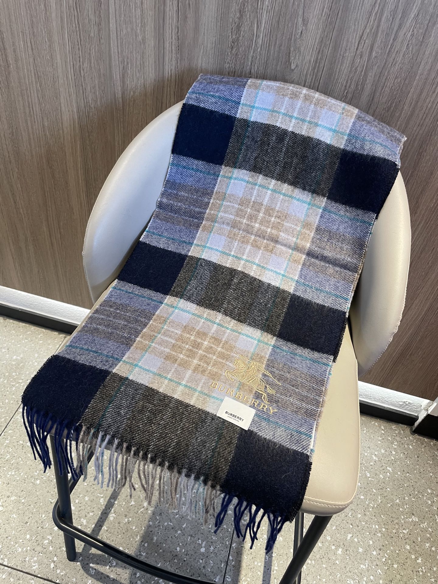 Burberry scarf