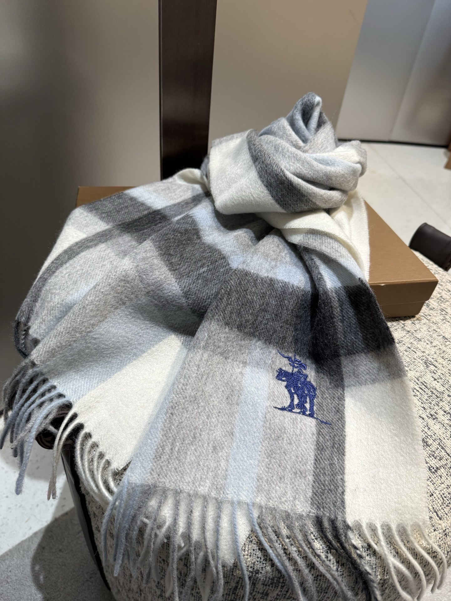 Burberry scarf