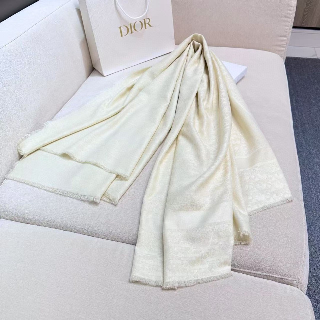Dior scarf