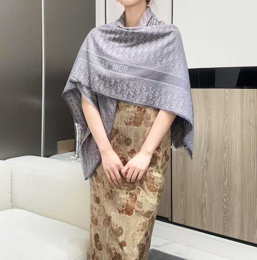 Dior scarf