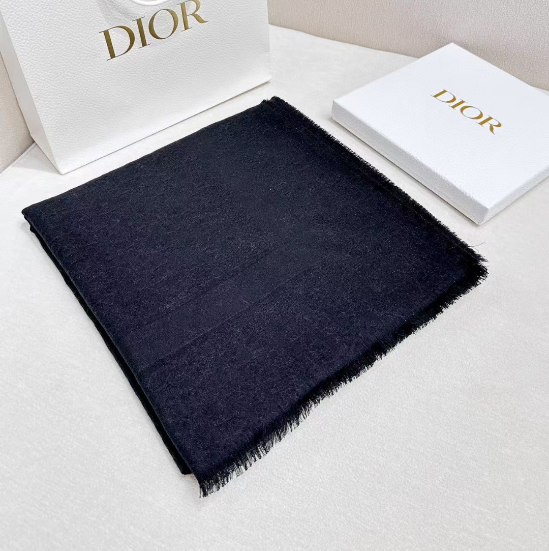 Dior scarf