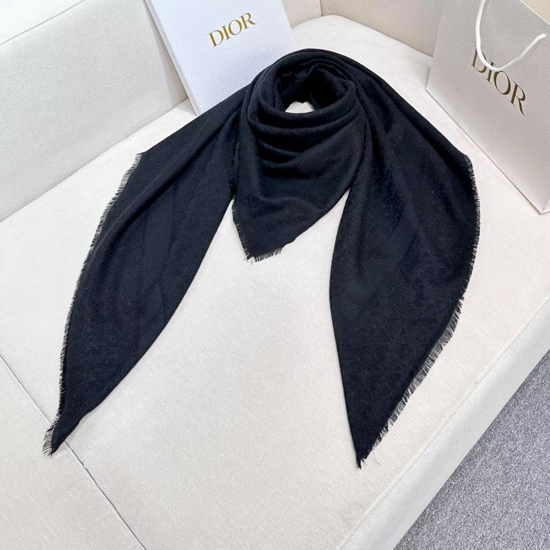 Dior scarf