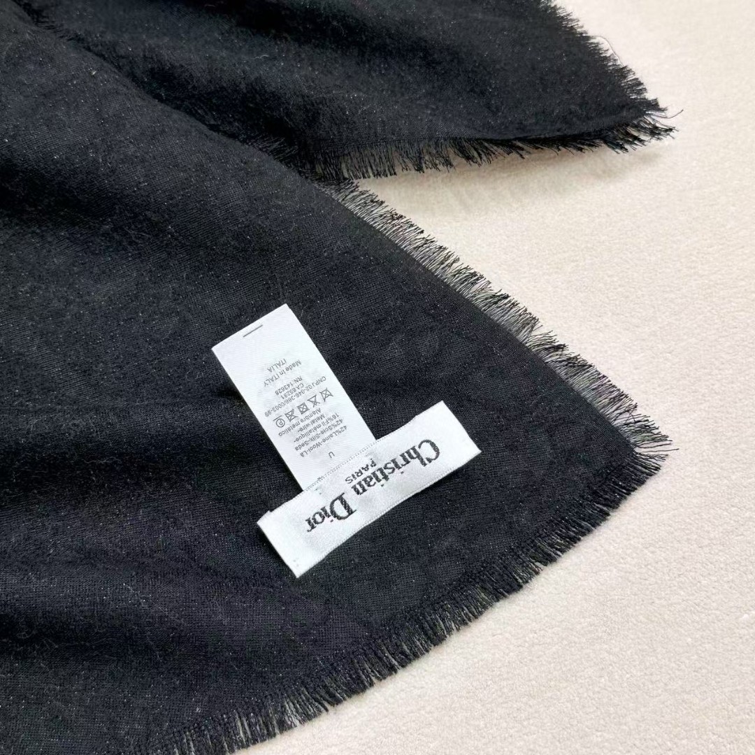 Dior scarf
