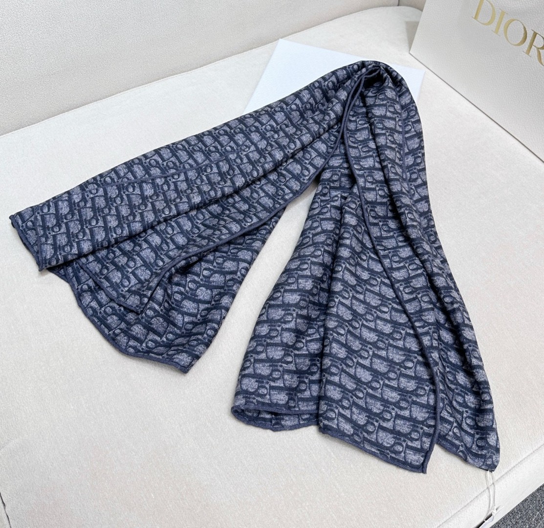 Dior scarf
