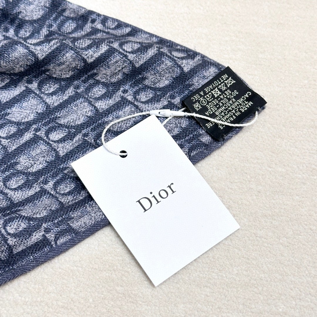 Dior scarf