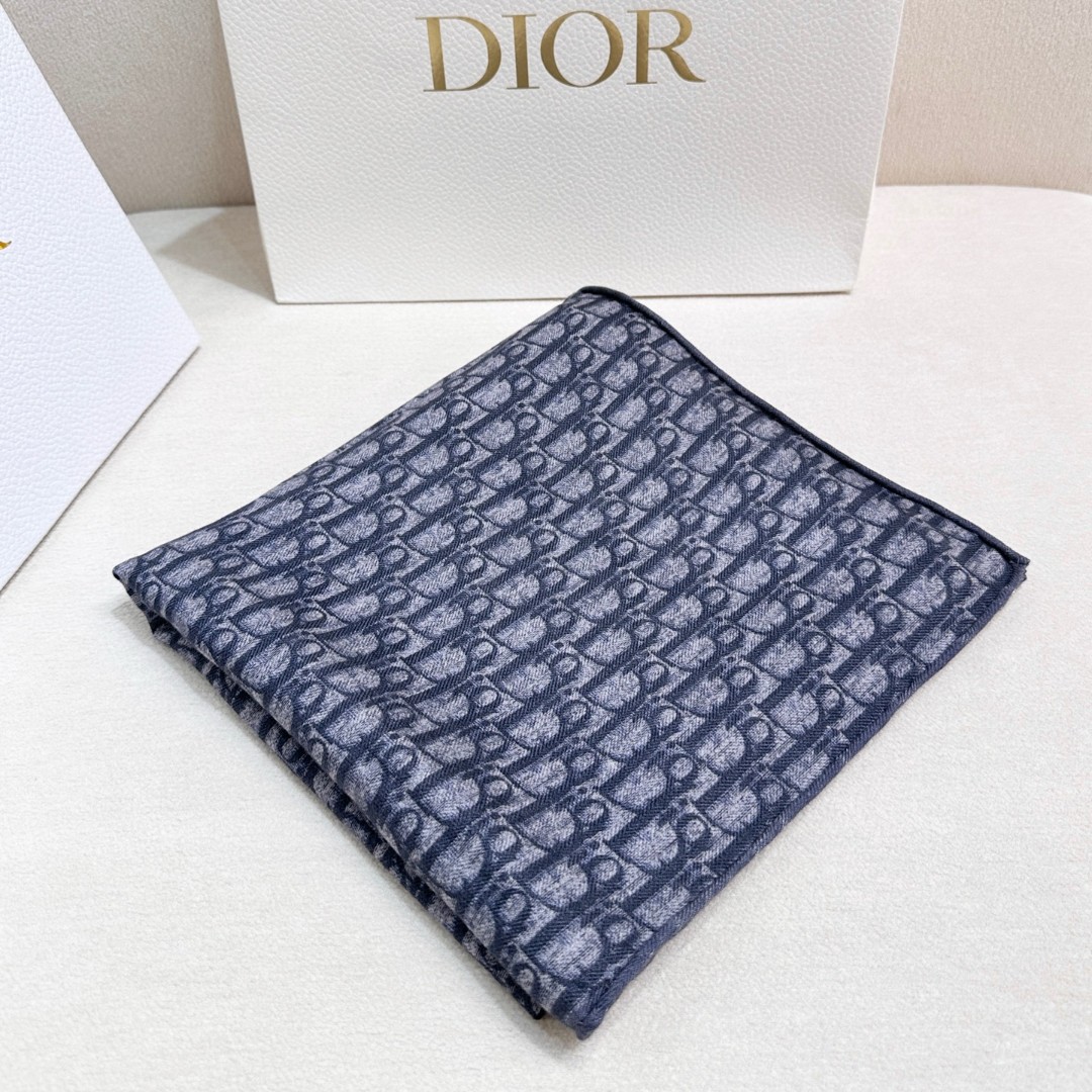 Dior scarf