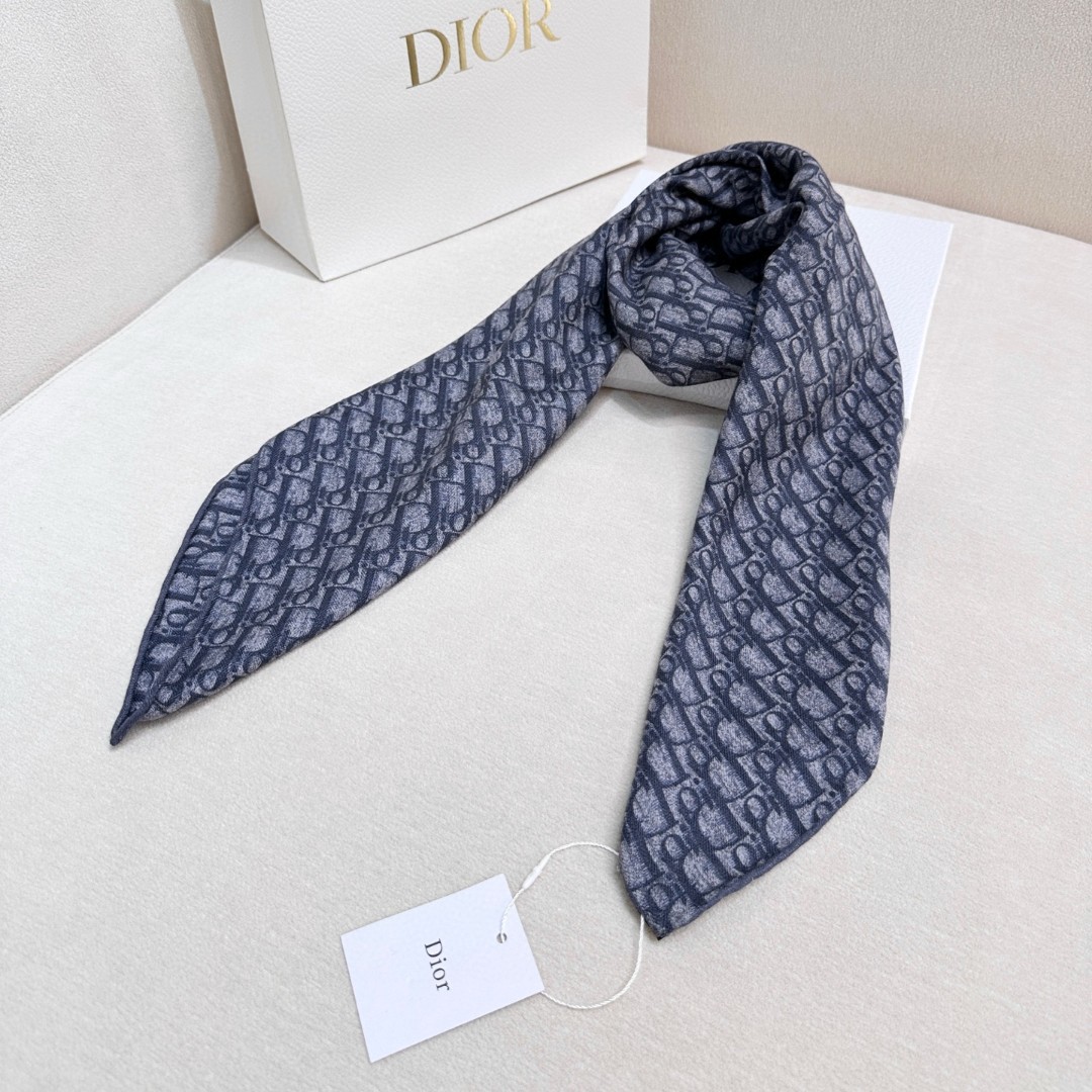 Dior scarf
