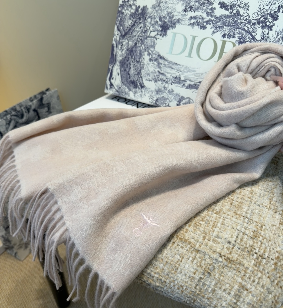 Dior scarf