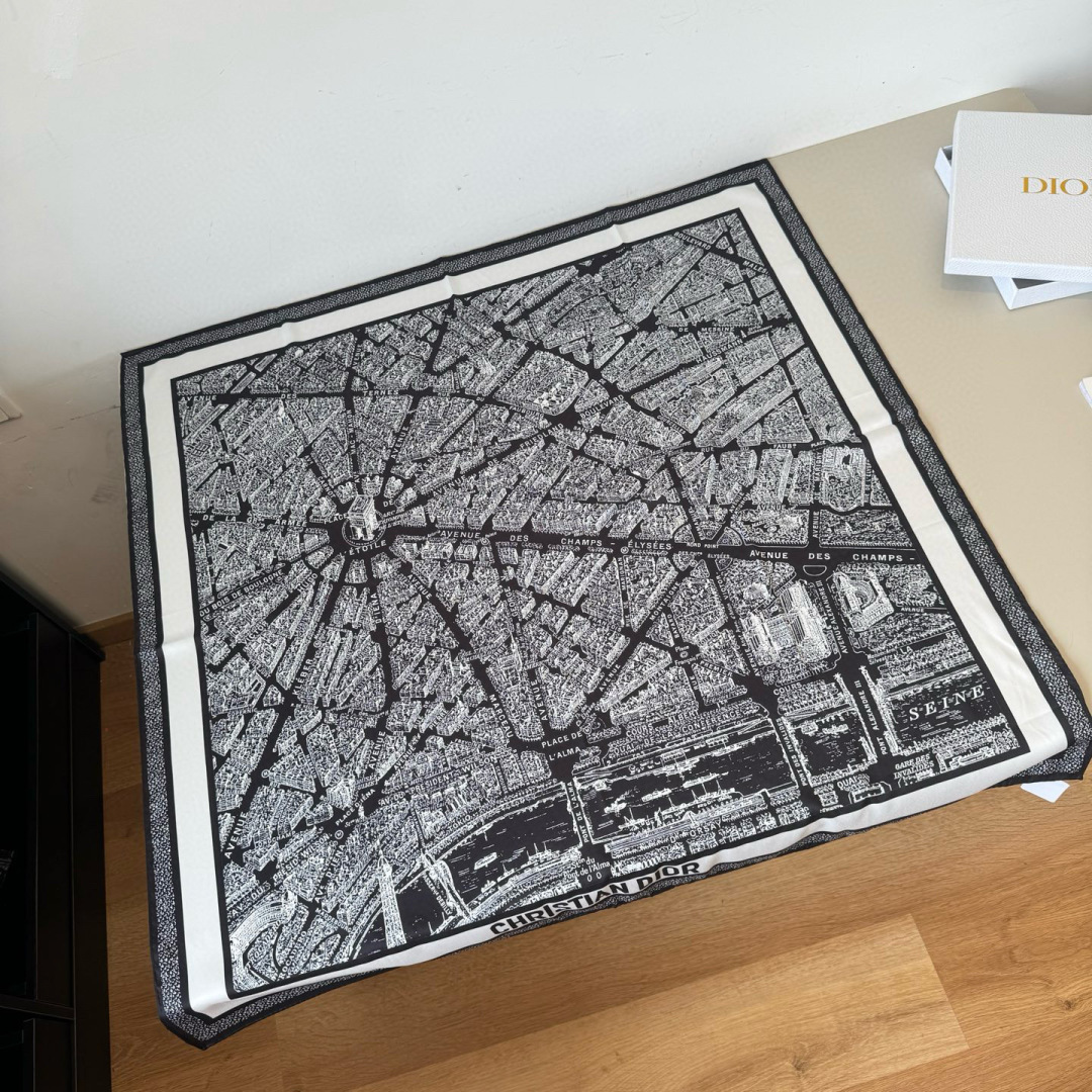 Dior scarf