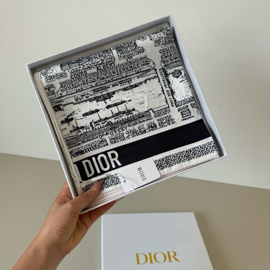 Dior scarf