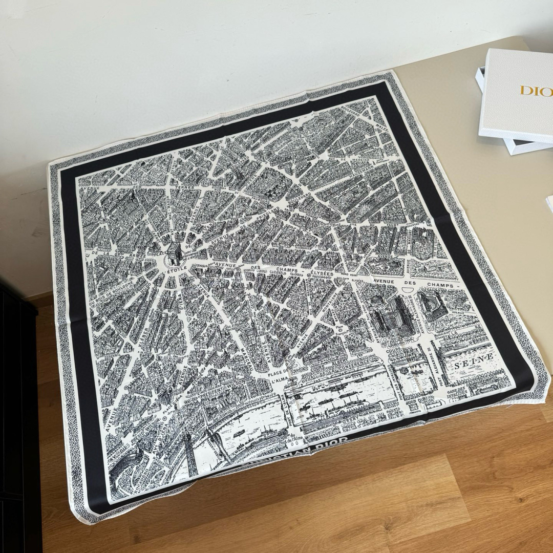 Dior scarf