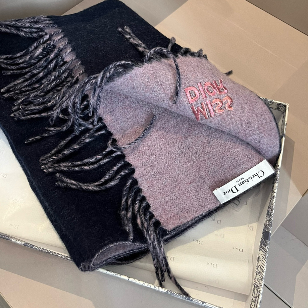 Dior scarf