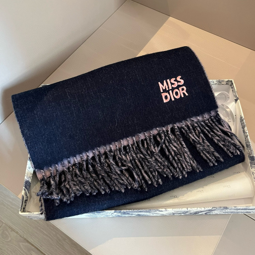 Dior scarf