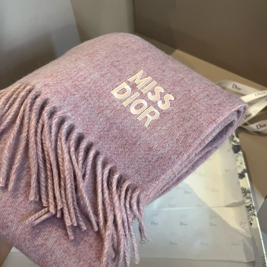 Dior scarf
