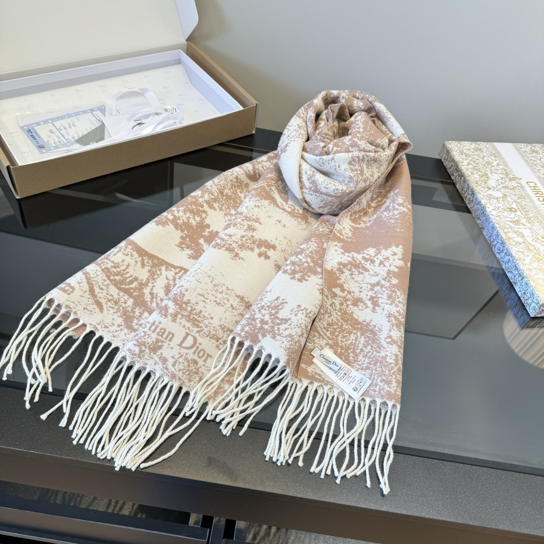 Dior scarf