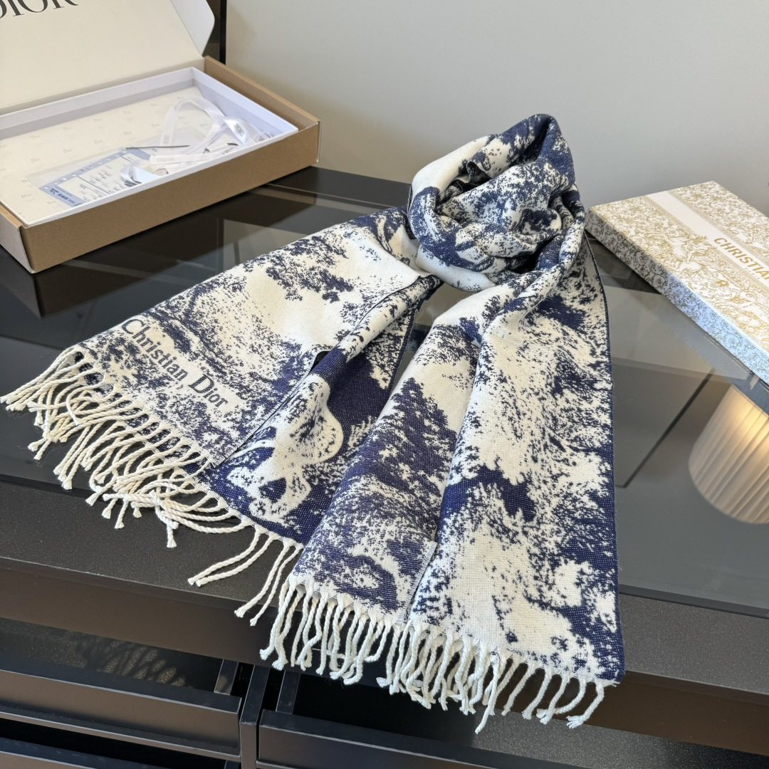 Dior scarf