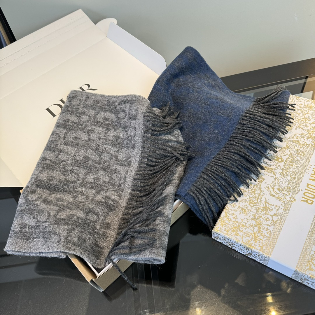 Dior scarf