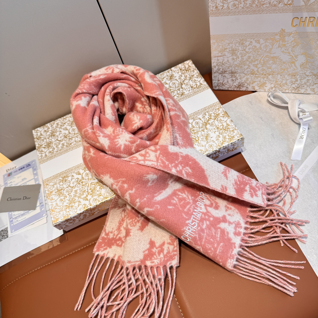 Dior scarf