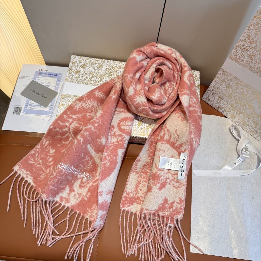 Dior scarf