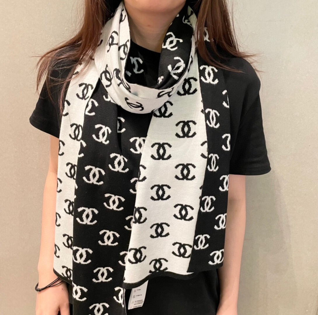 Dior scarf