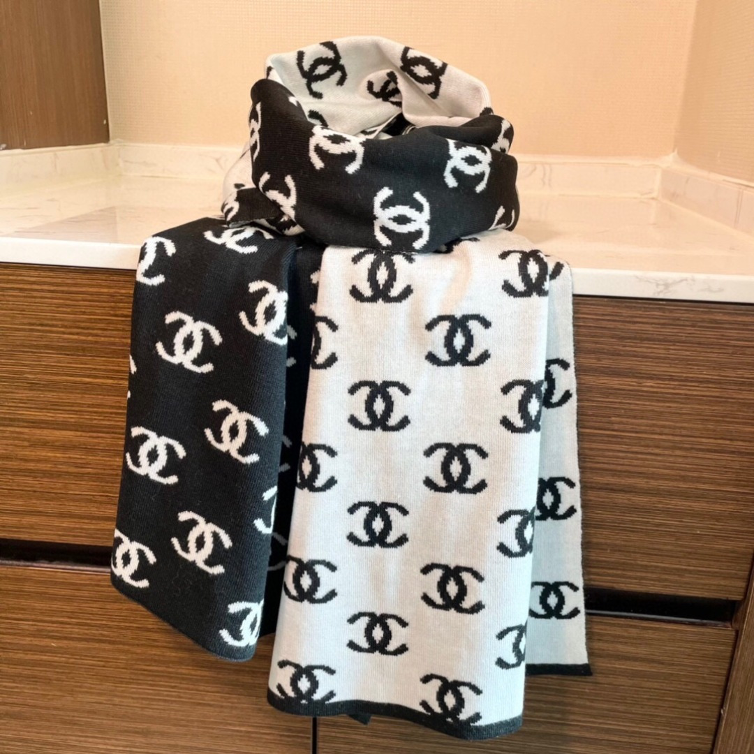 Dior scarf
