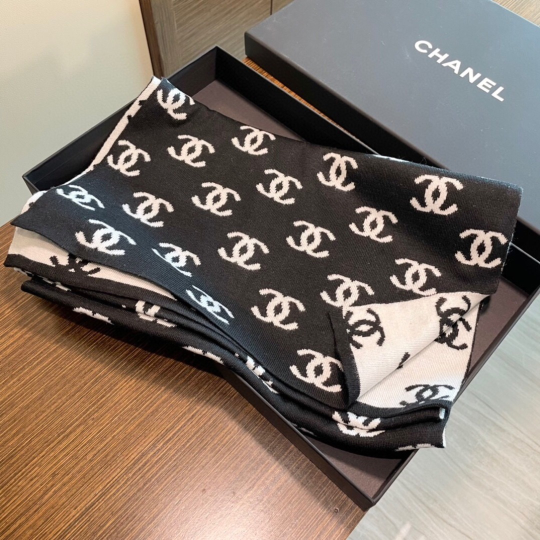 Dior scarf