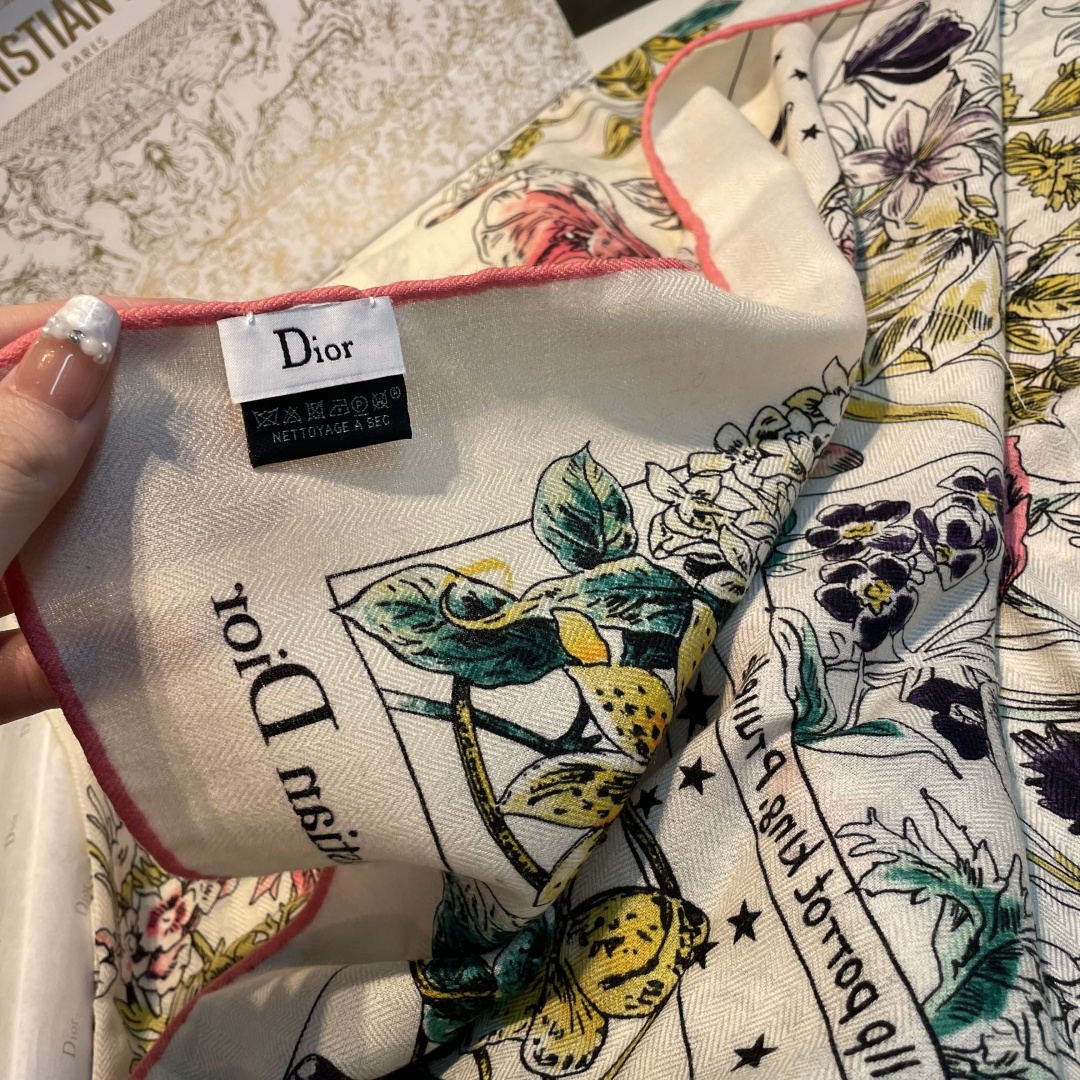 Dior scarf