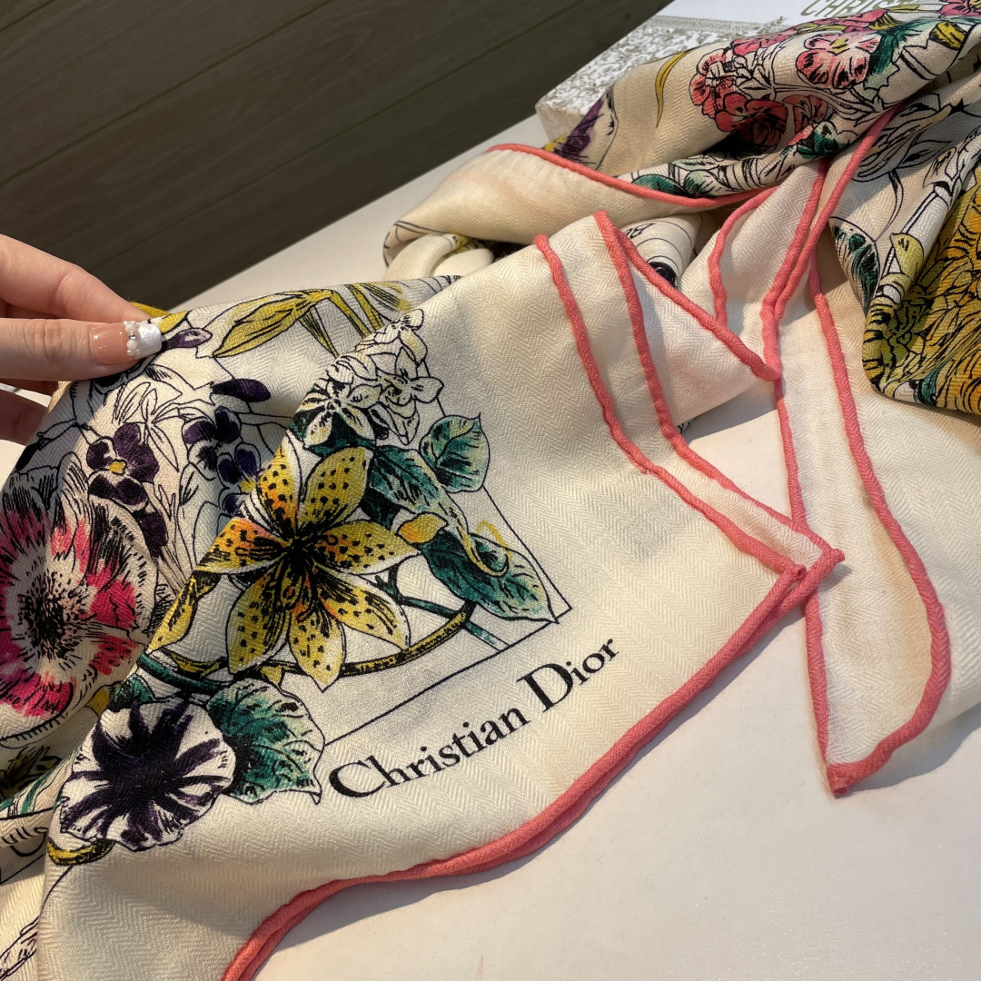 Dior scarf