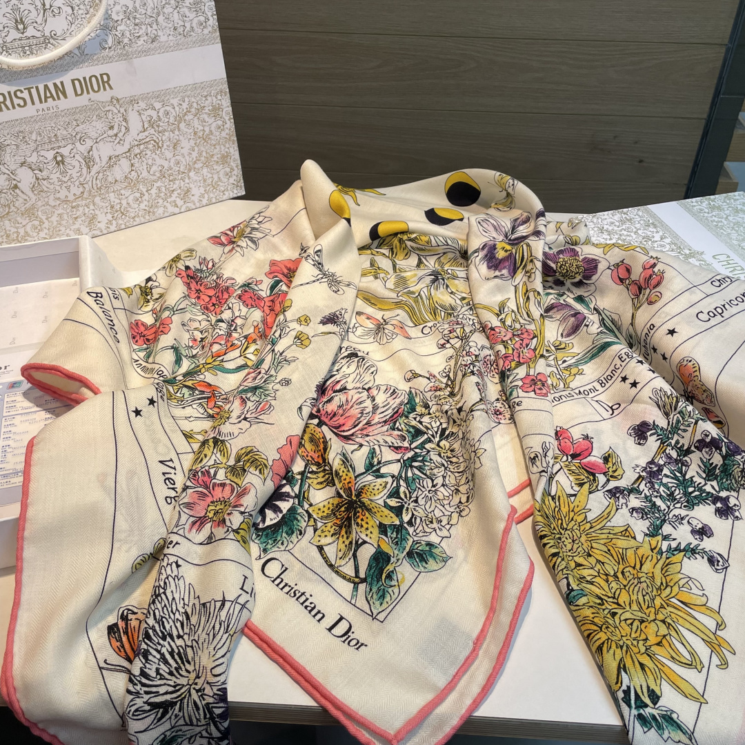 Dior scarf