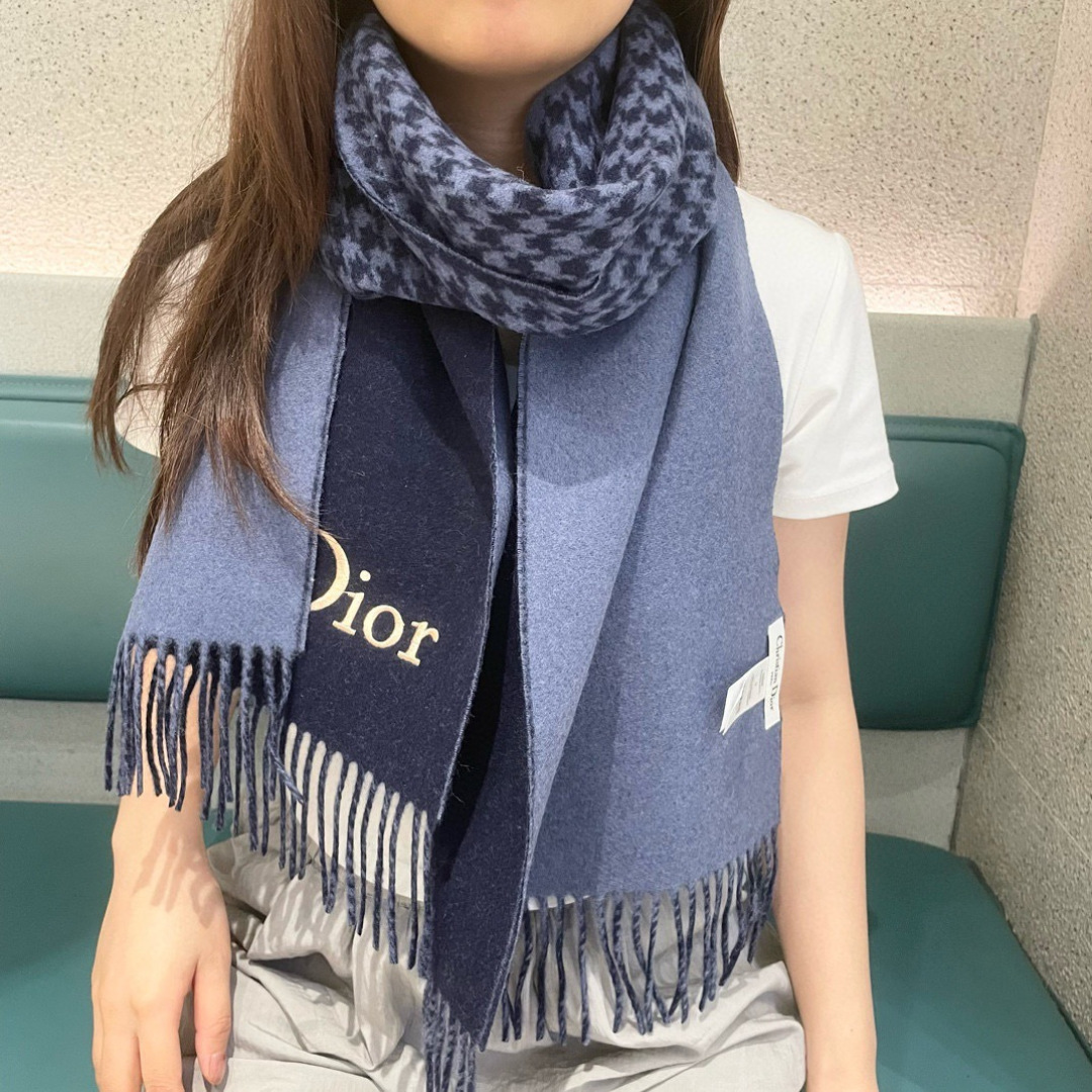 Dior scarf