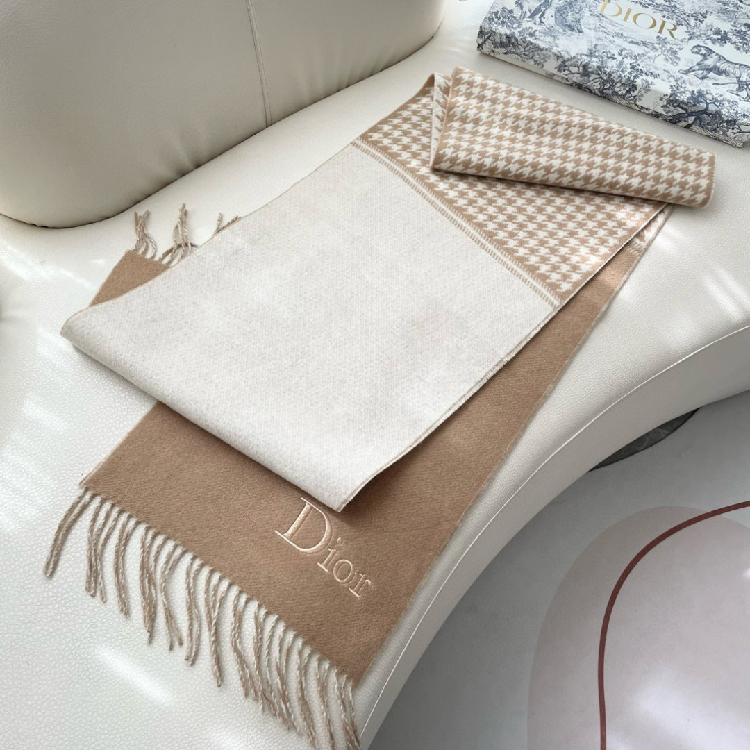 Dior scarf