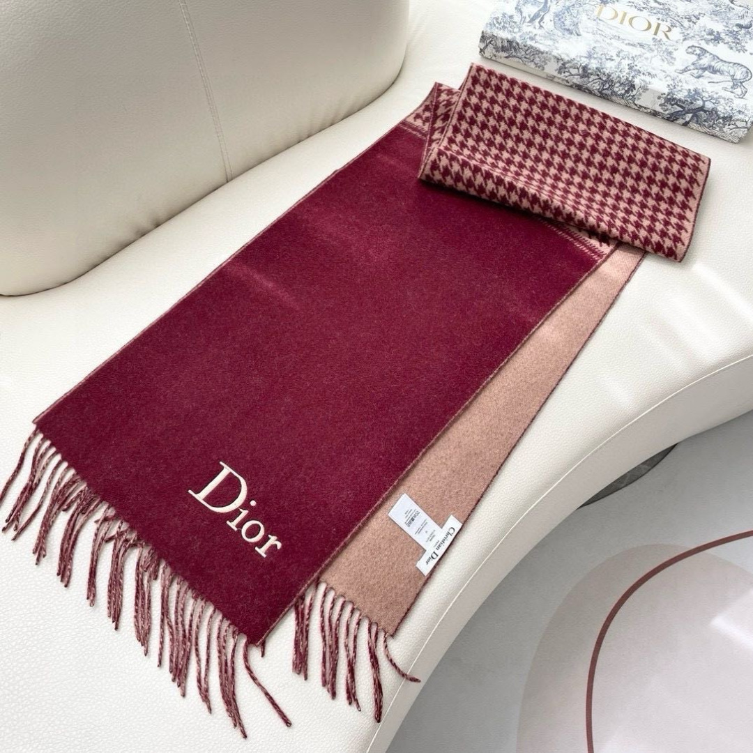 Dior scarf