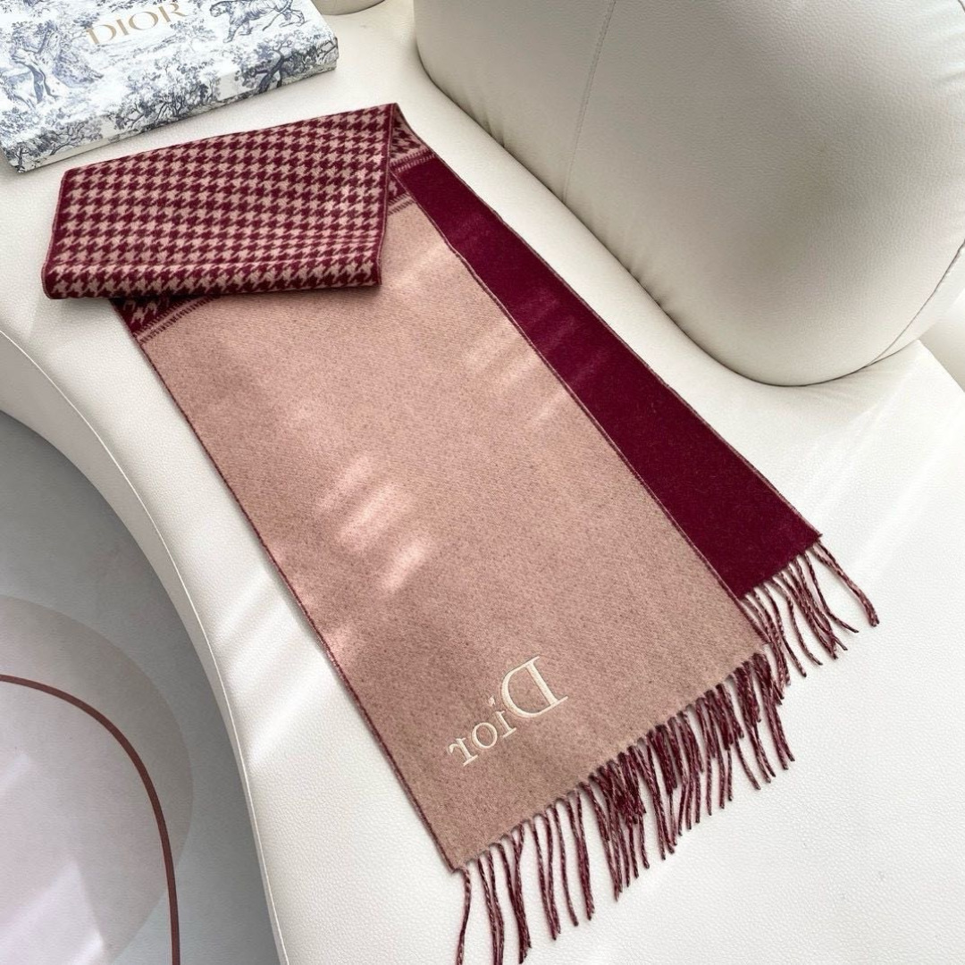 Dior scarf