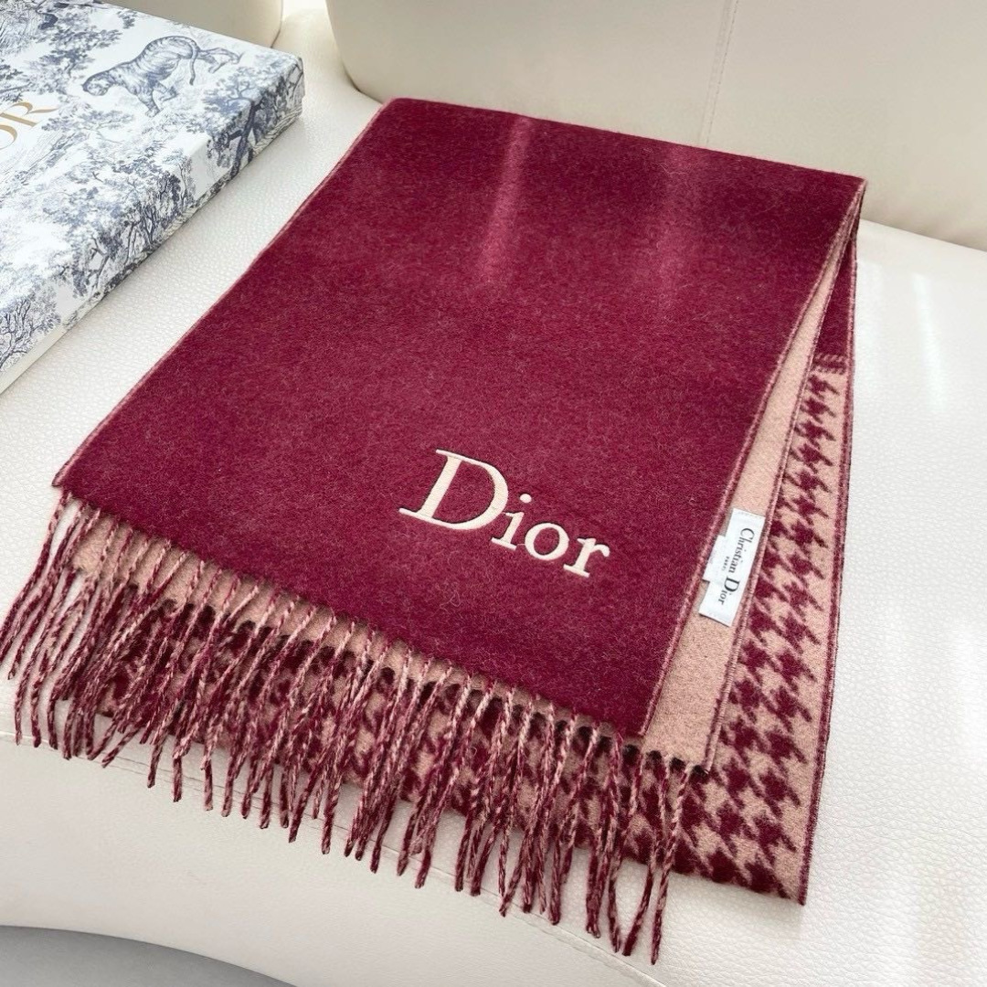 Dior scarf