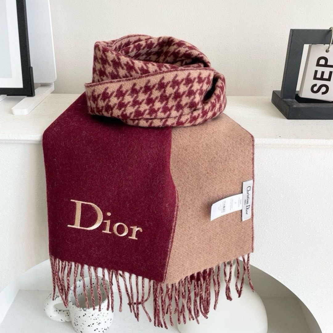 Dior scarf
