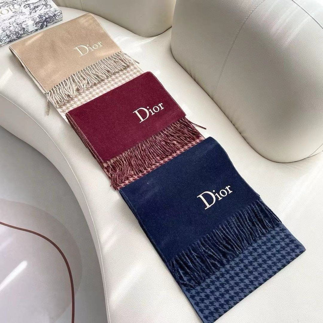 Dior scarf