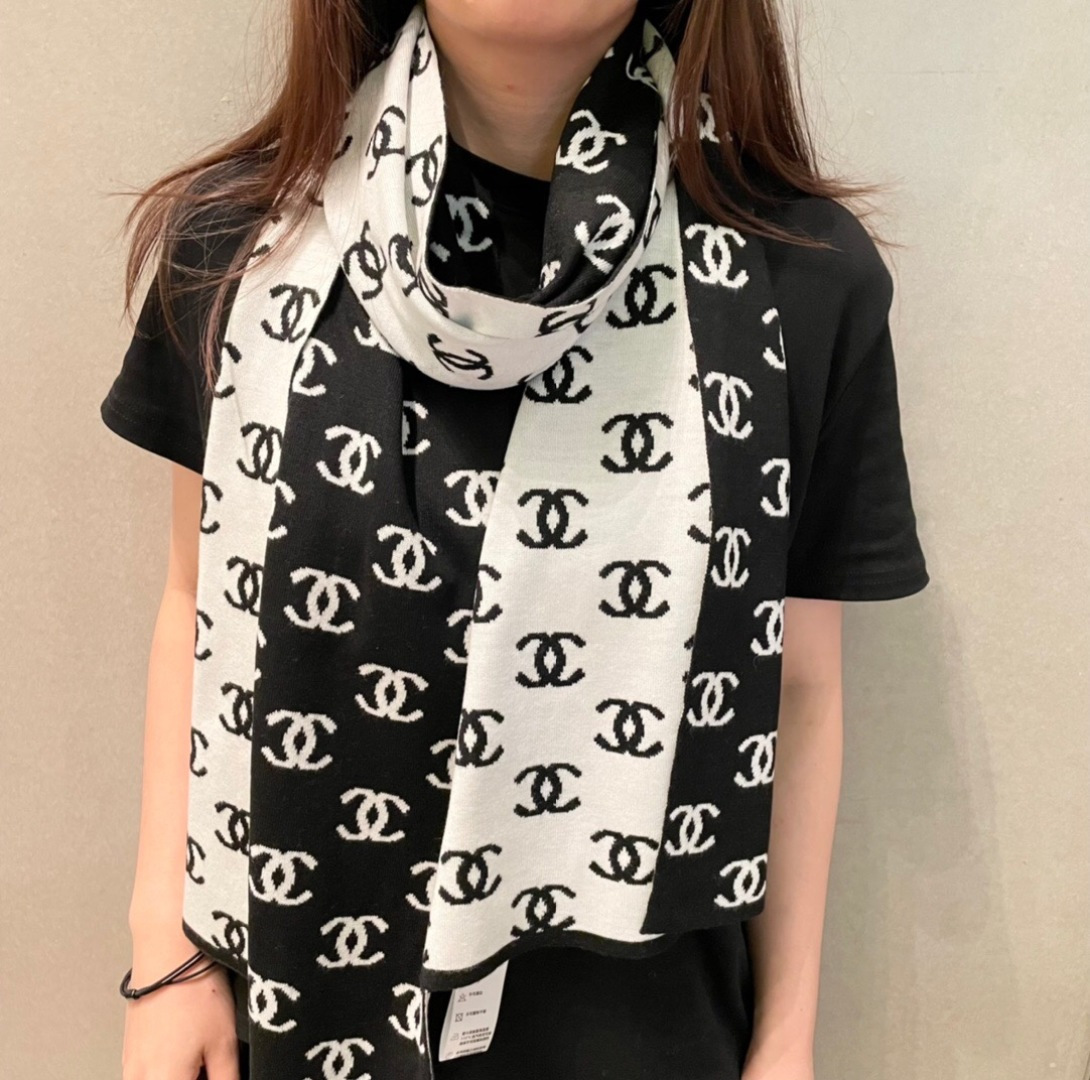 Dior scarf