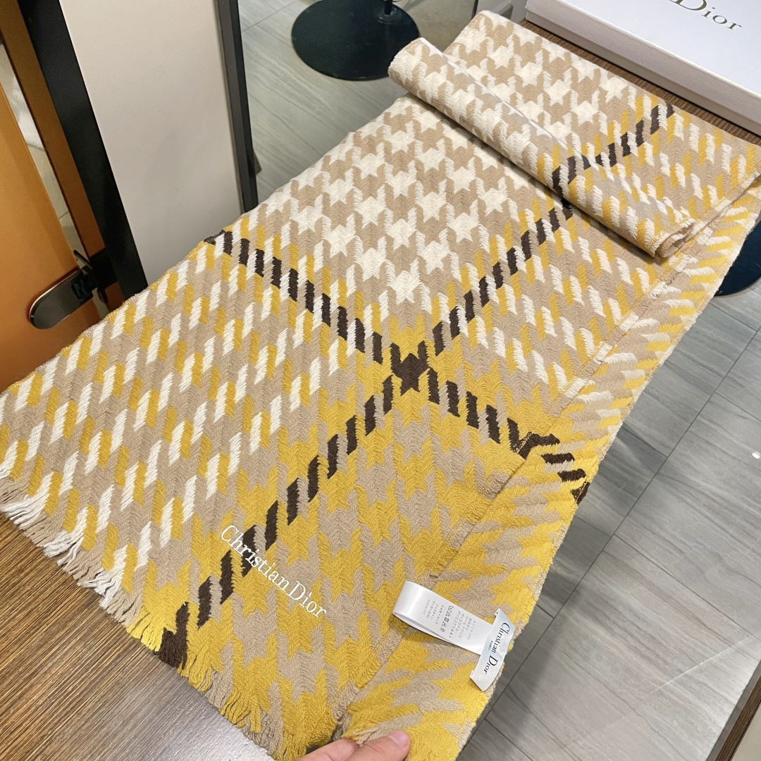 Dior scarf