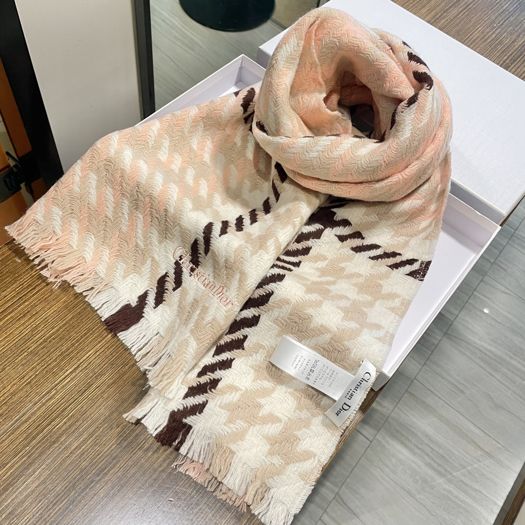 Dior scarf