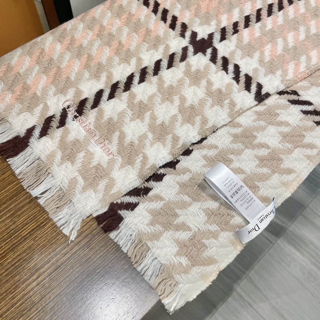 Dior scarf