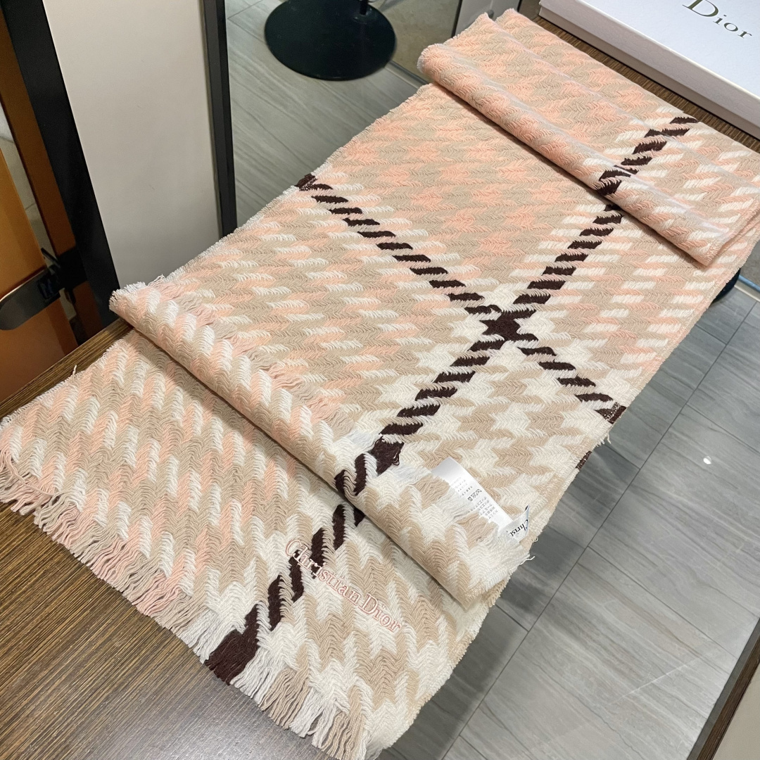 Dior scarf