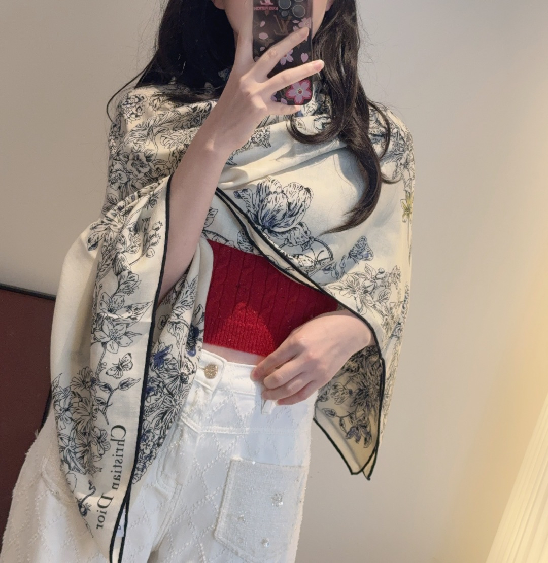 Dior scarf