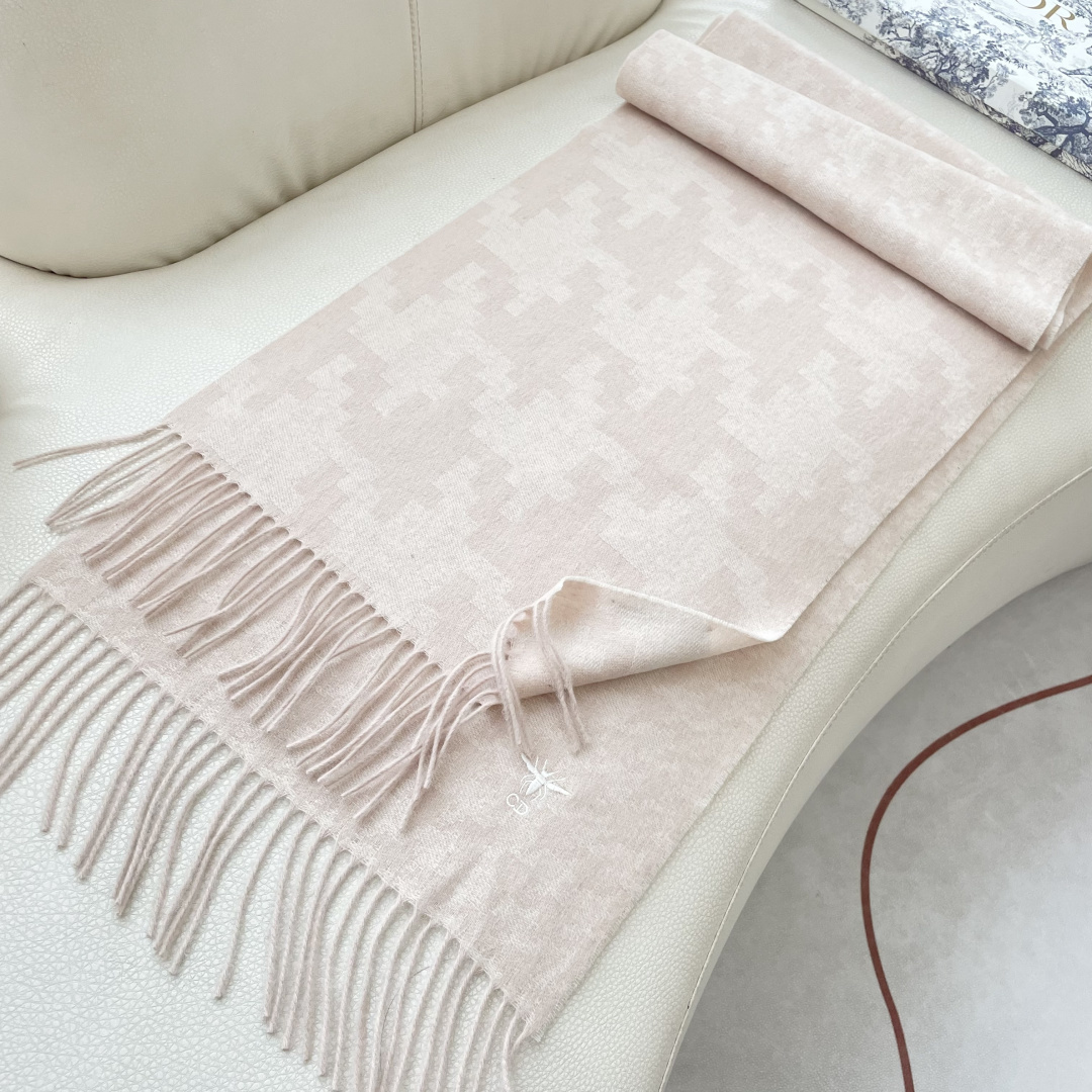 Dior scarf