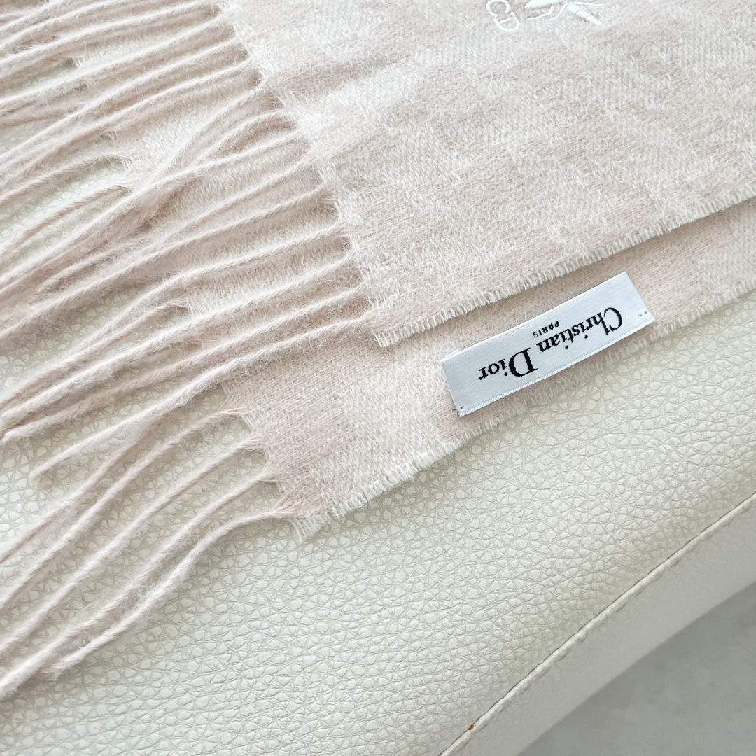 Dior scarf
