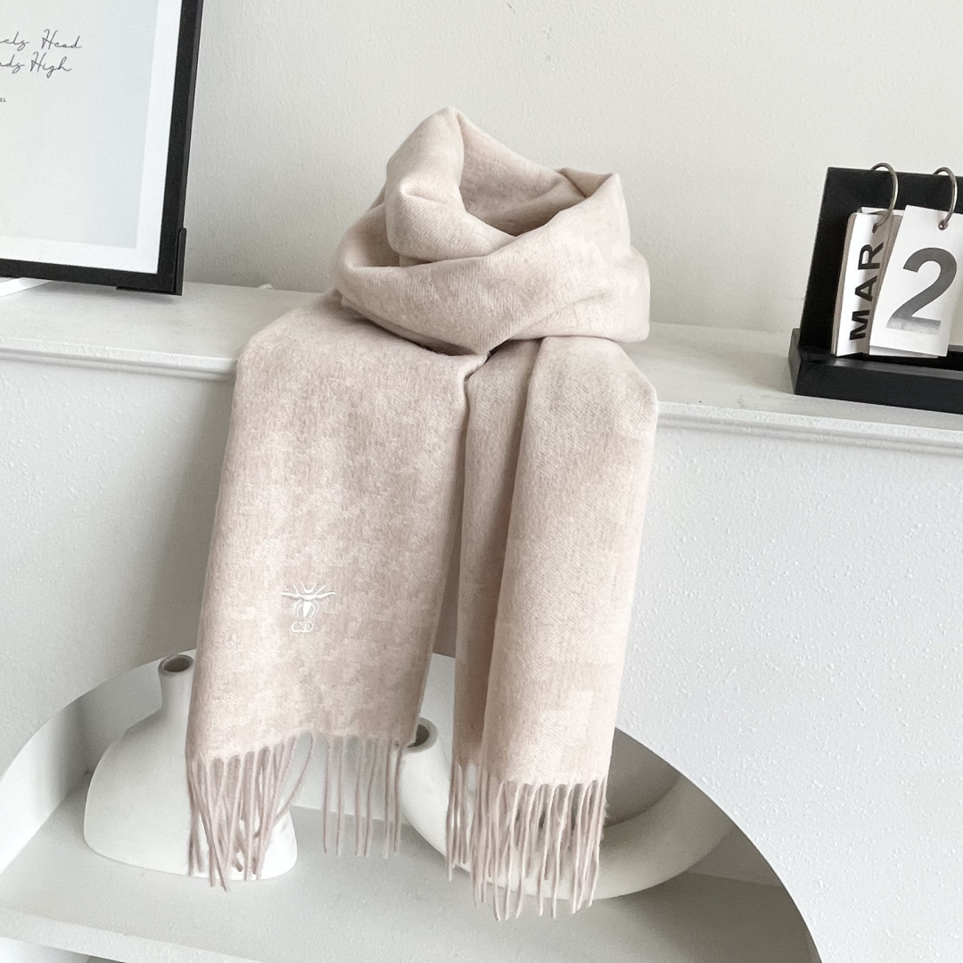 Dior scarf