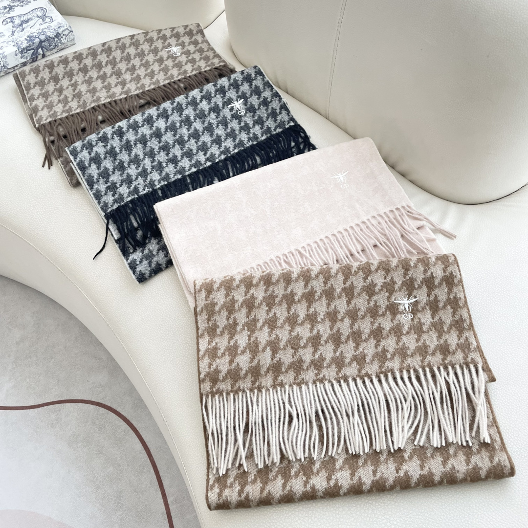 Dior scarf