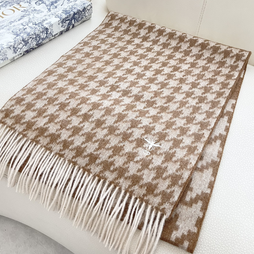 Dior scarf