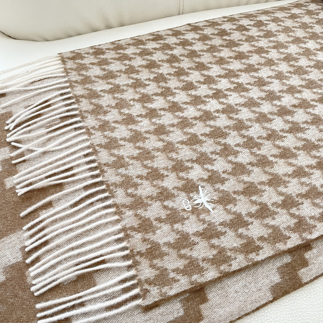Dior scarf