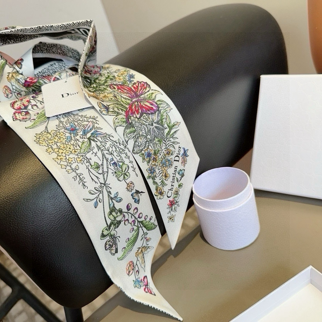 Dior scarf